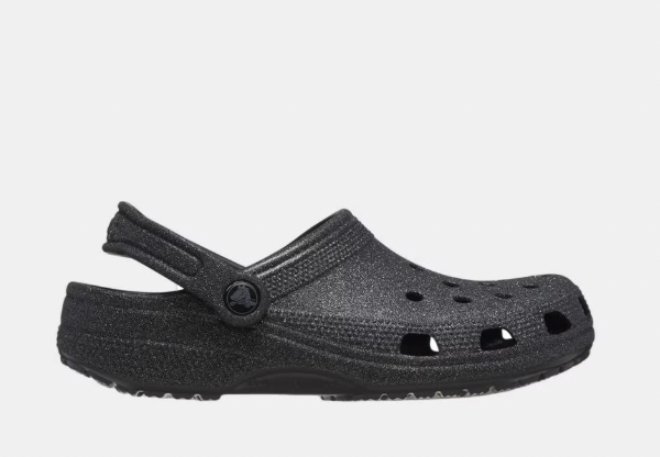 Zuecos brillos negro